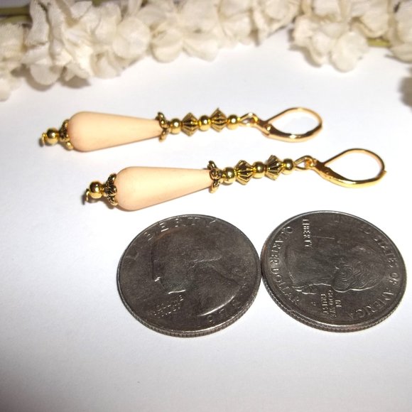 Earrings, Dangle Earring, Drop Earring, Earring Set, Cream Wood and Gold C359 - Picture 5 of 6